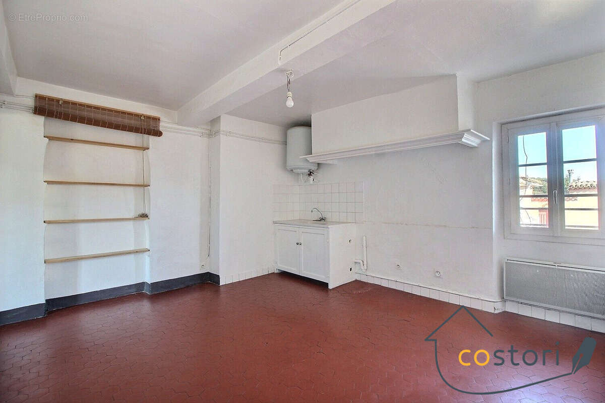 Appartement à TRANS-EN-PROVENCE