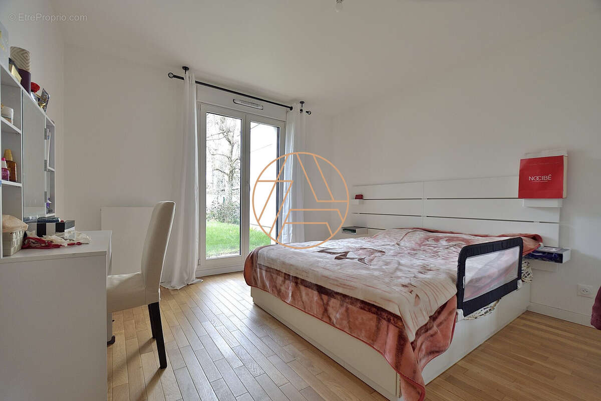 Appartement à SAINT-MAUR-DES-FOSSES