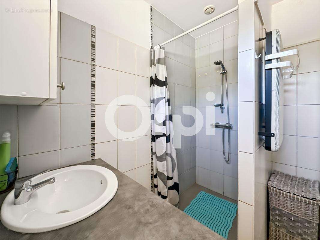 Maison à SAINT-ALBAN-AURIOLLES