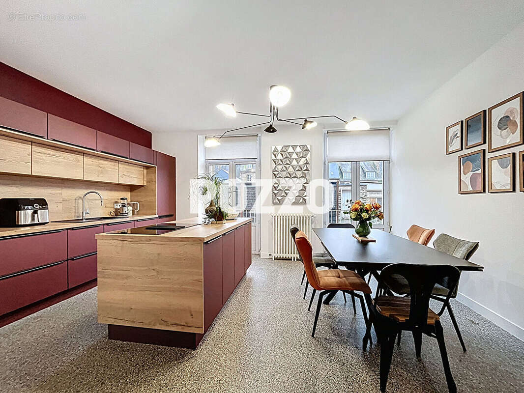 Appartement à SAINT-HILAIRE-DU-HARCOUET