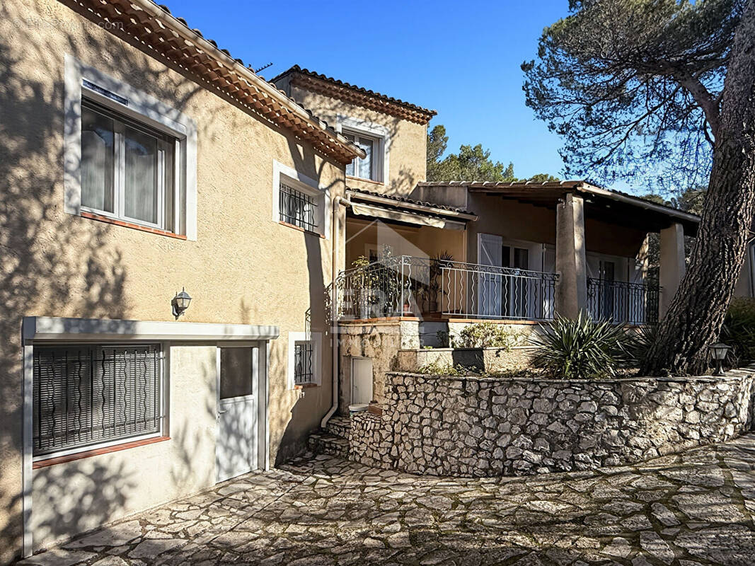 Maison à BOUC-BEL-AIR