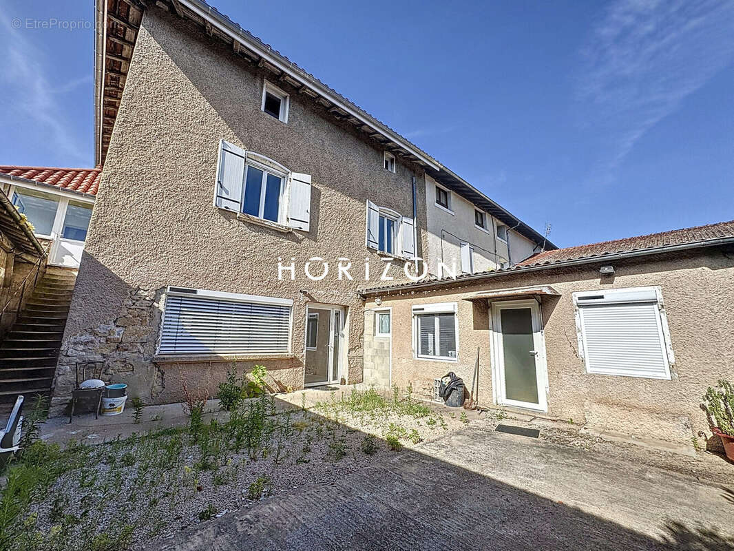 Maison à CORCELLES-EN-BEAUJOLAIS