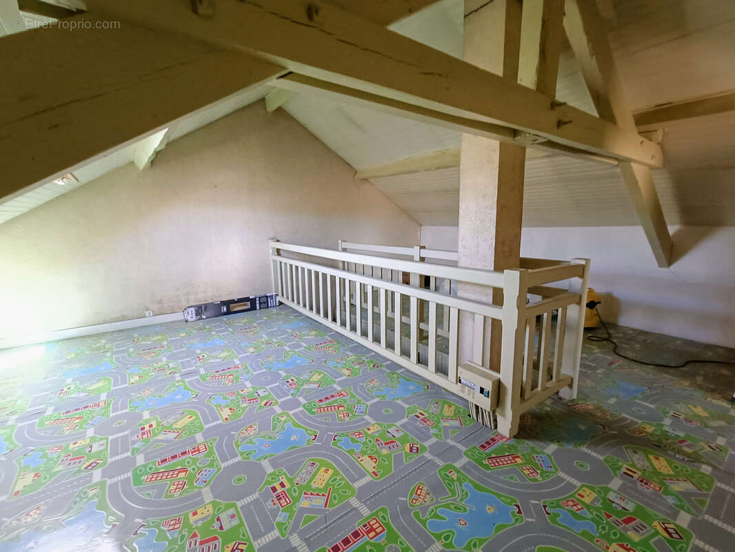 Maison à SAINT-ASTIER