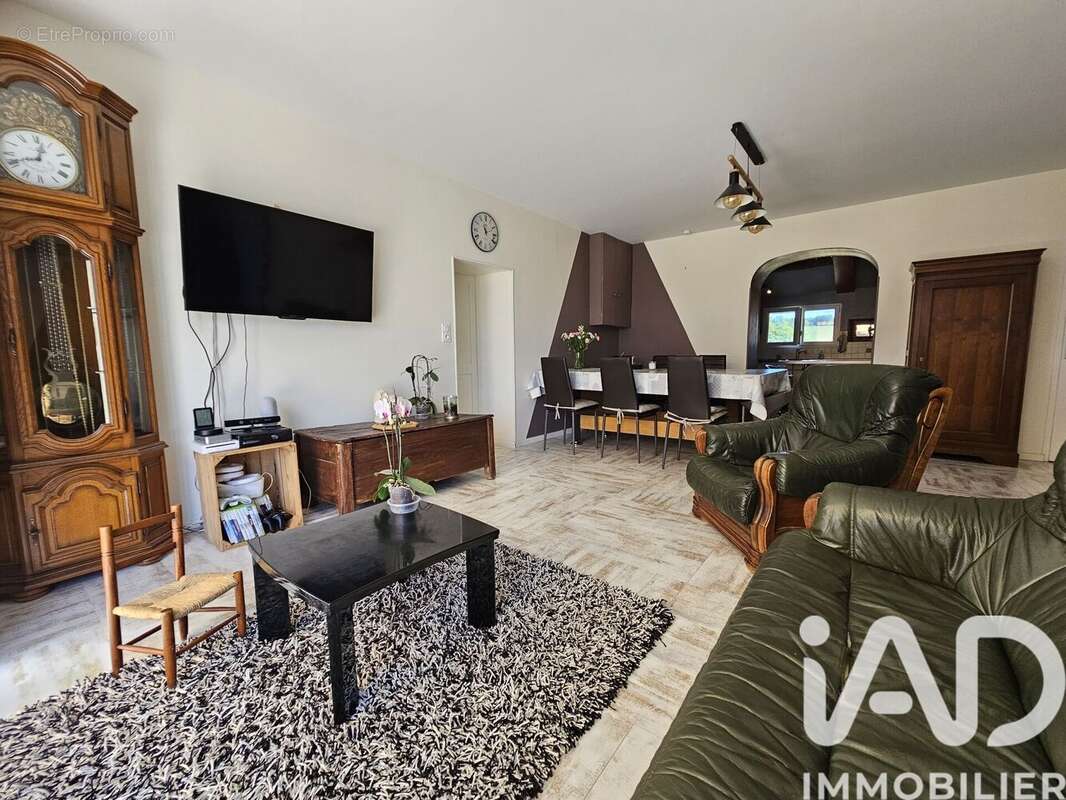 Maison 140 m² à Le Plessis-Dorin  - photo 7
