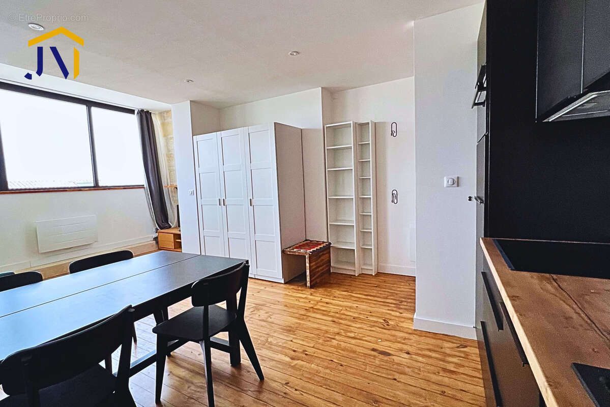 Appartement à BORDEAUX