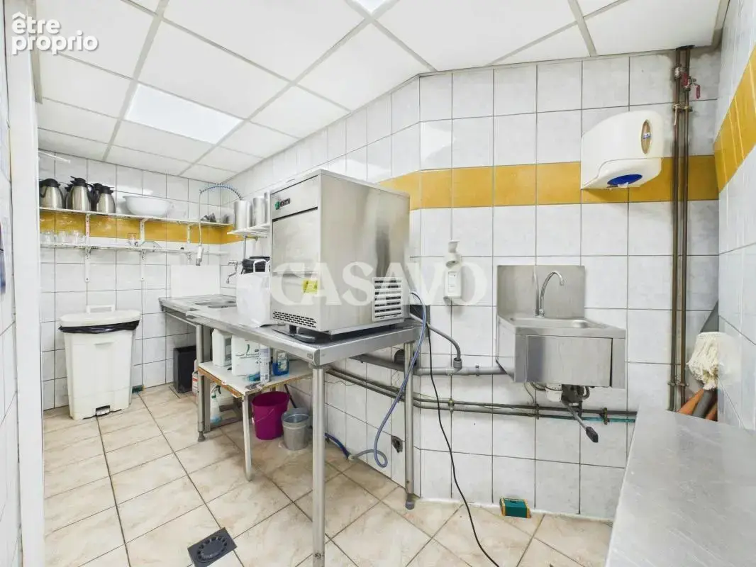 Vente mur et fond de local commercial - Saint-Lazare Havre-Caumartin - photo 6