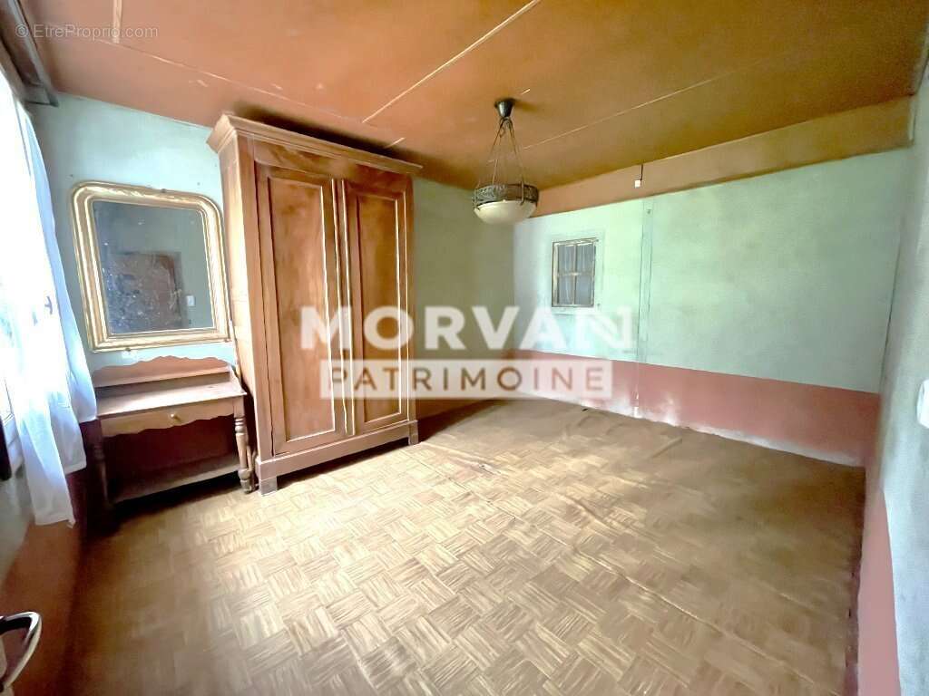 Maison de village et son jardin au pied du vieux château – Moulins-Engilbert - photo 10