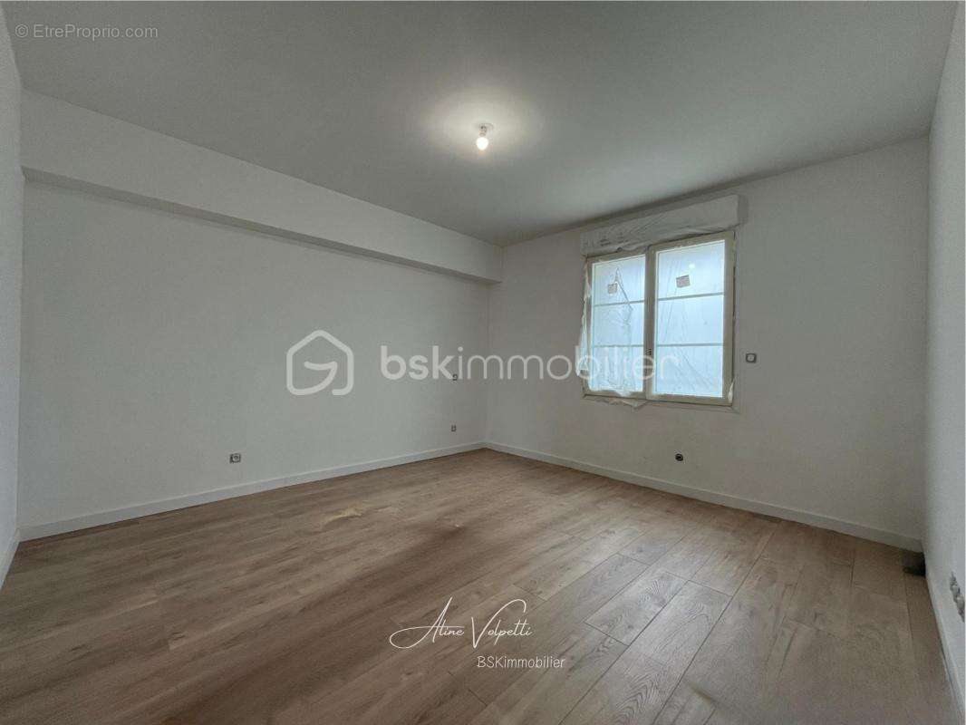 Maison à BUSSY-SAINT-GEORGES