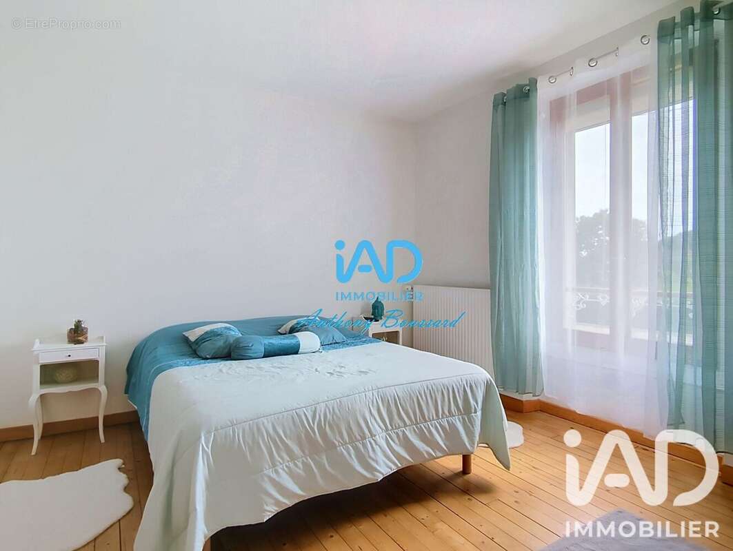 Maison 119 m² à Fontenay-Tresigny  - photo 9