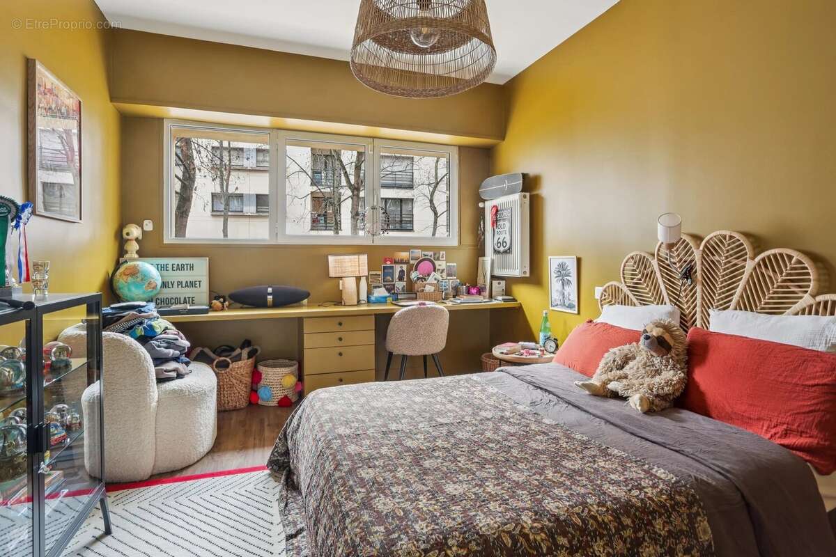 Appartement à ISSY-LES-MOULINEAUX