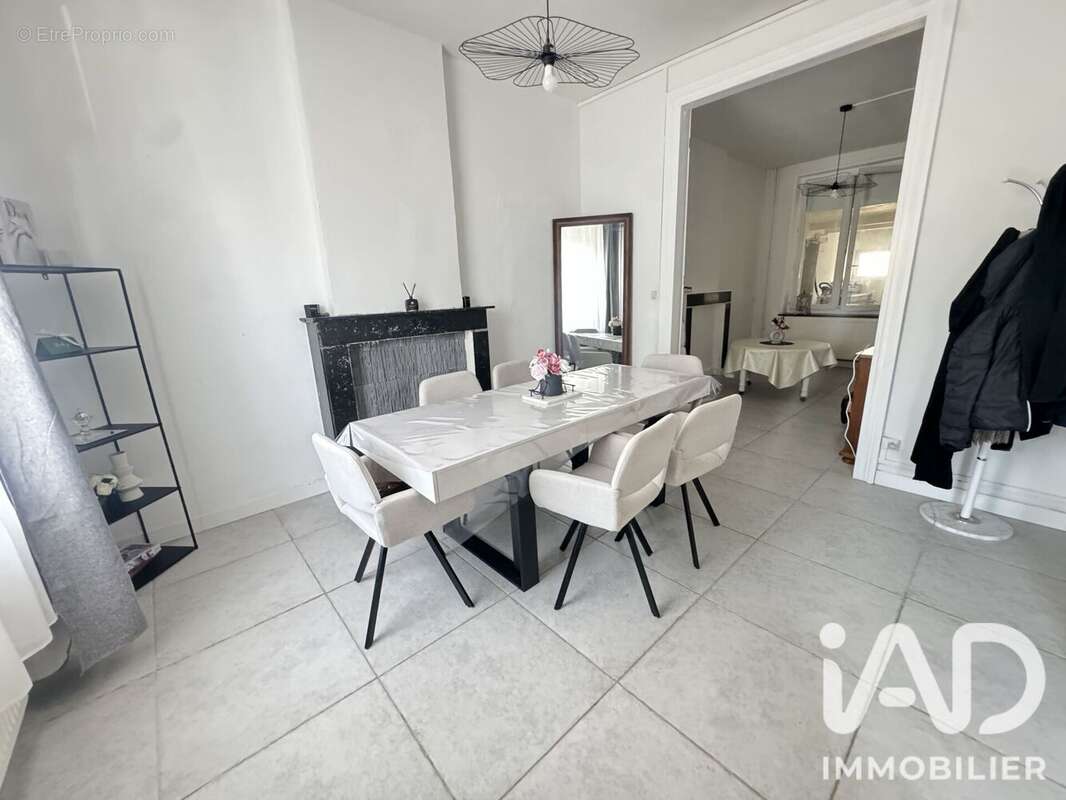 Photo 2 - Maison à CRESPIN