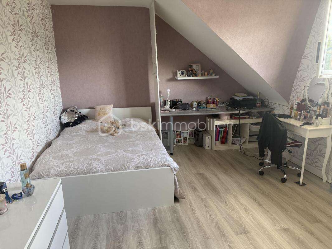 Maison à VIVIER-AU-COURT