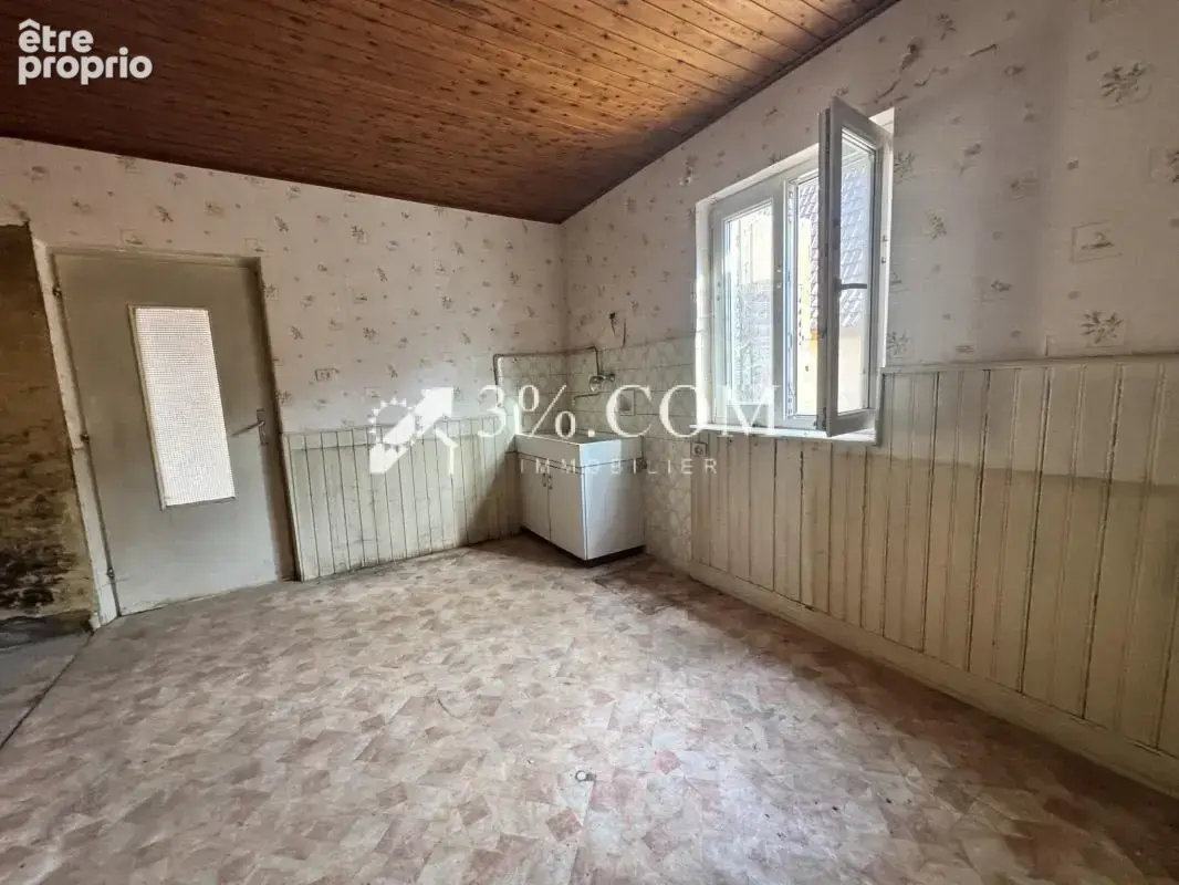 Corps de ferme avec dépendances - 6  pièces - 137 m2 sur par - photo 7