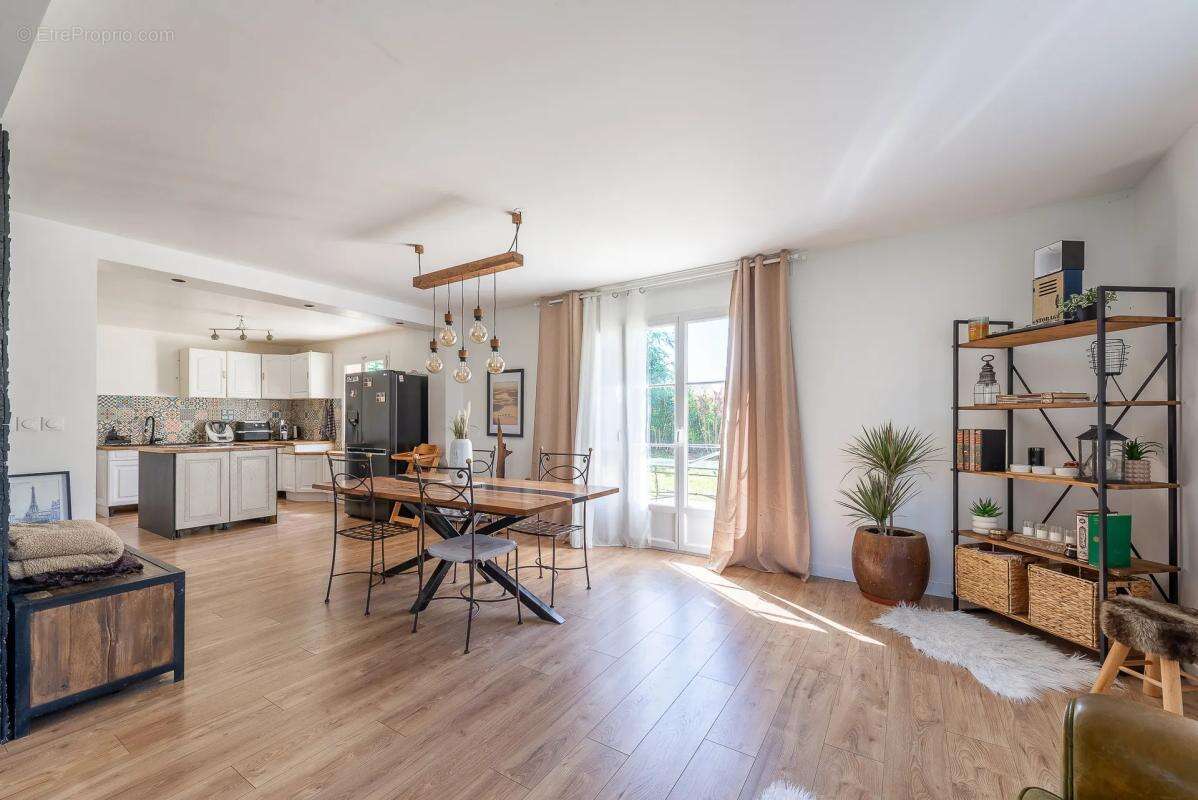 Maison à LAGNY-LE-SEC