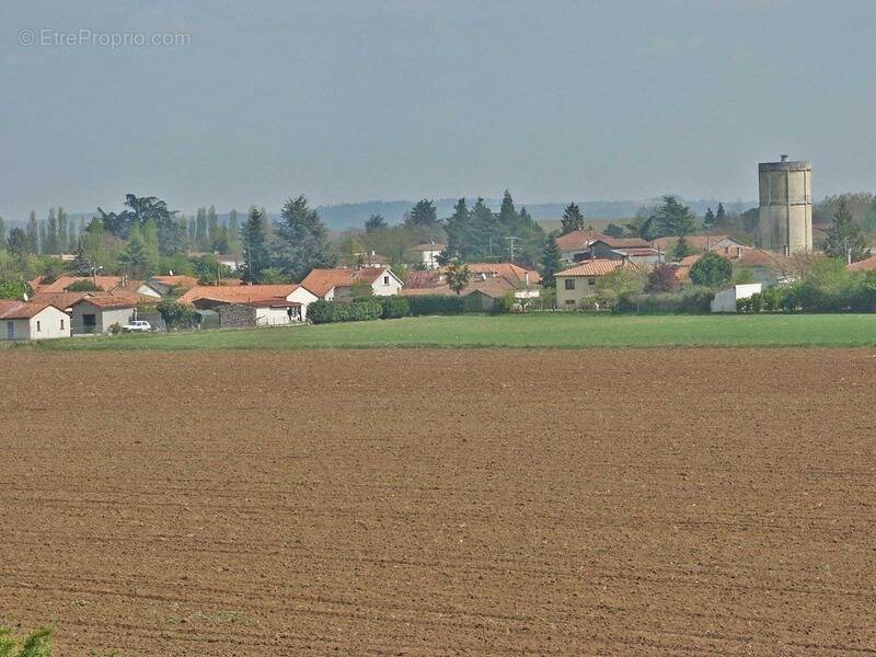 Terrain à SERIGNAC-SUR-GARONNE