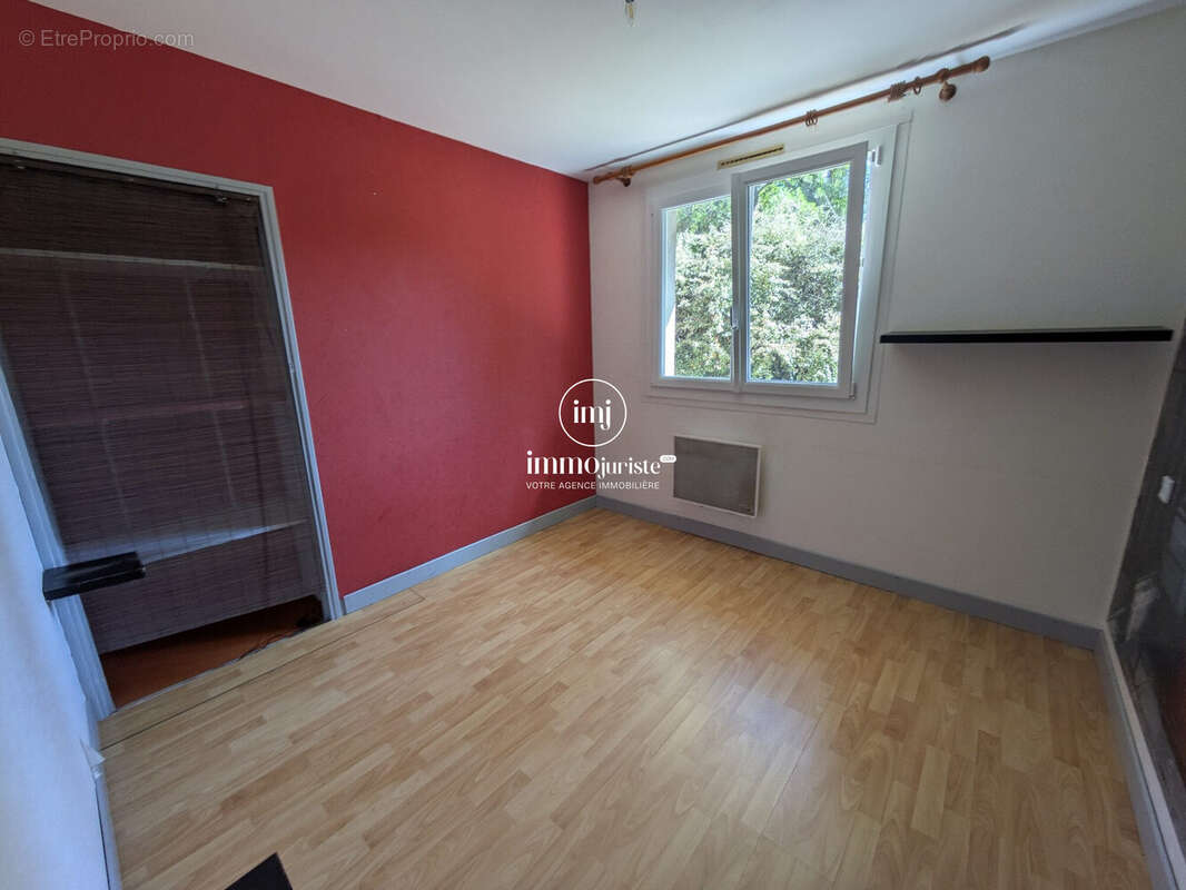 Maison 141 m² à Verneuil-Sur-Vienne  - photo 6
