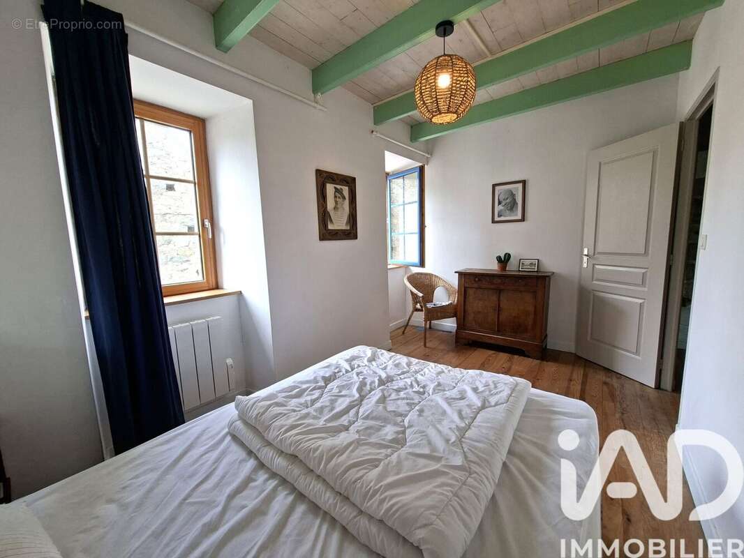 Photo 9 - Maison à LA ROCHE-DERRIEN