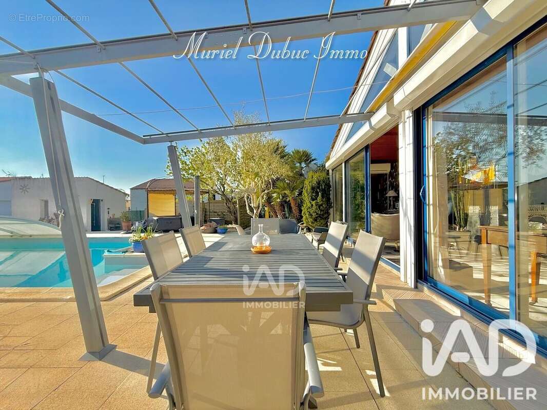 Maison 239 m² à Arvert  - photo 4