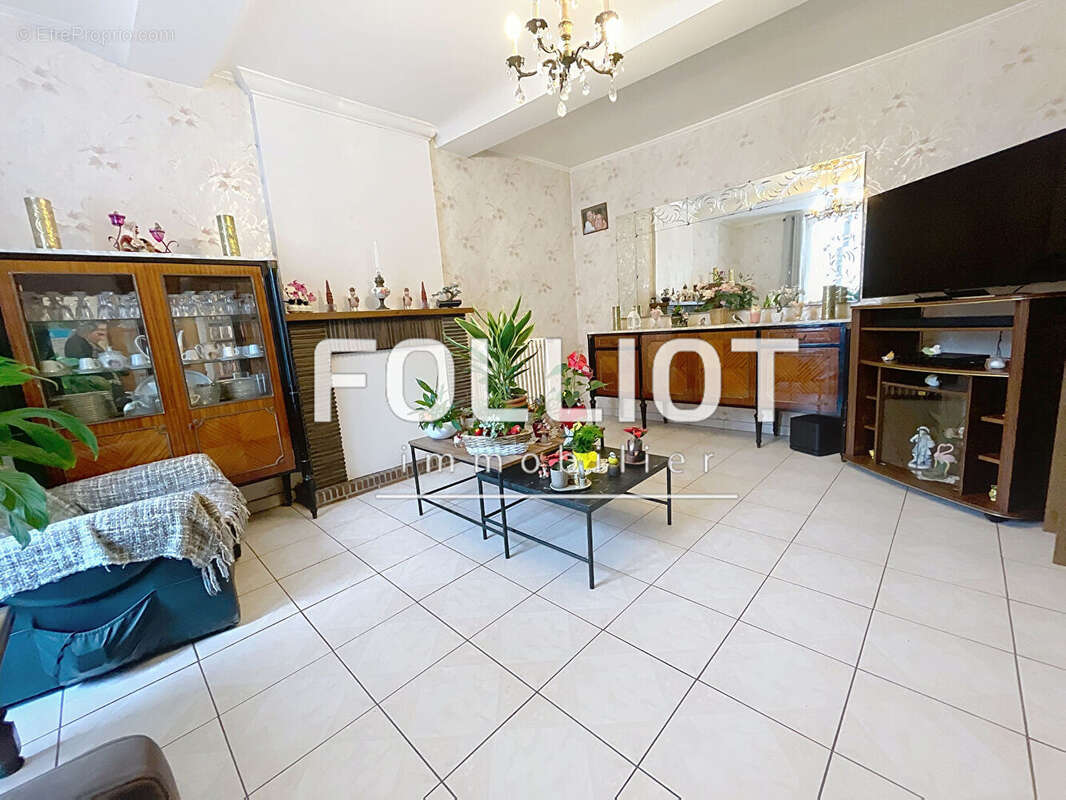 Maison à CLINCHAMPS-SUR-ORNE