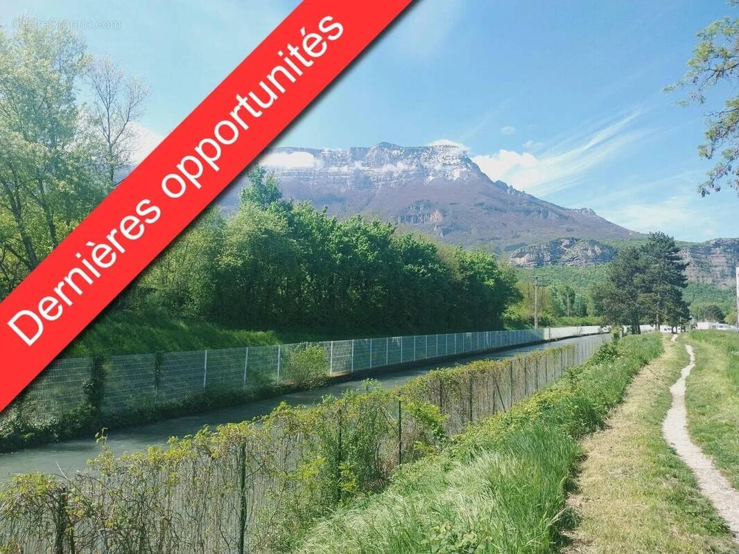 Appartement à LE PONT-DE-CLAIX