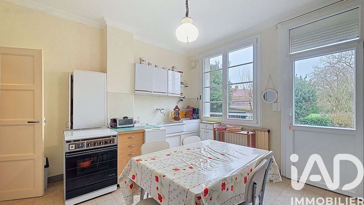 Photo 5 - Maison à YZEURE