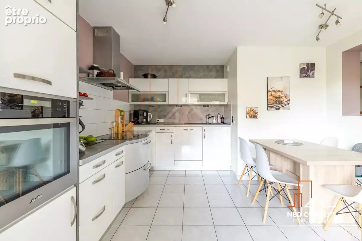 Beau 4 pièces de 81,52 m2 avec terrasse, garage et parking sis Kilstett. - photo 2