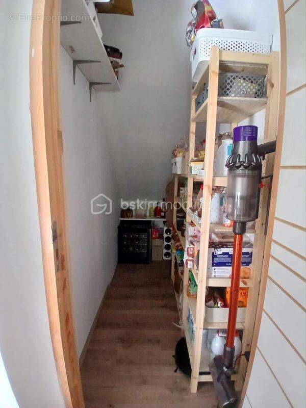 Maison à PEZILLA-LA-RIVIERE