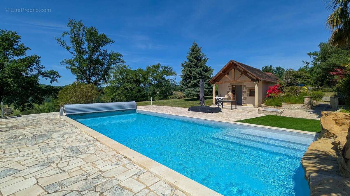 Maison à BEAULIEU-SUR-DORDOGNE