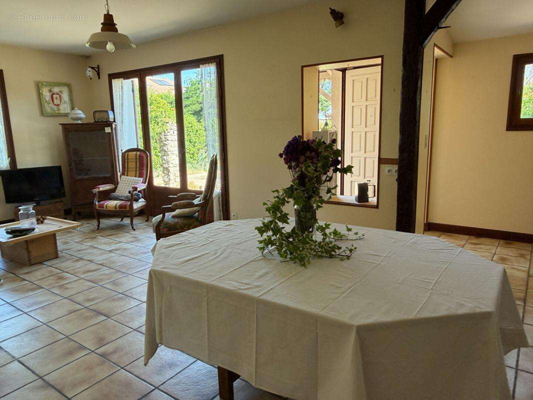 Maison à SAIVRES