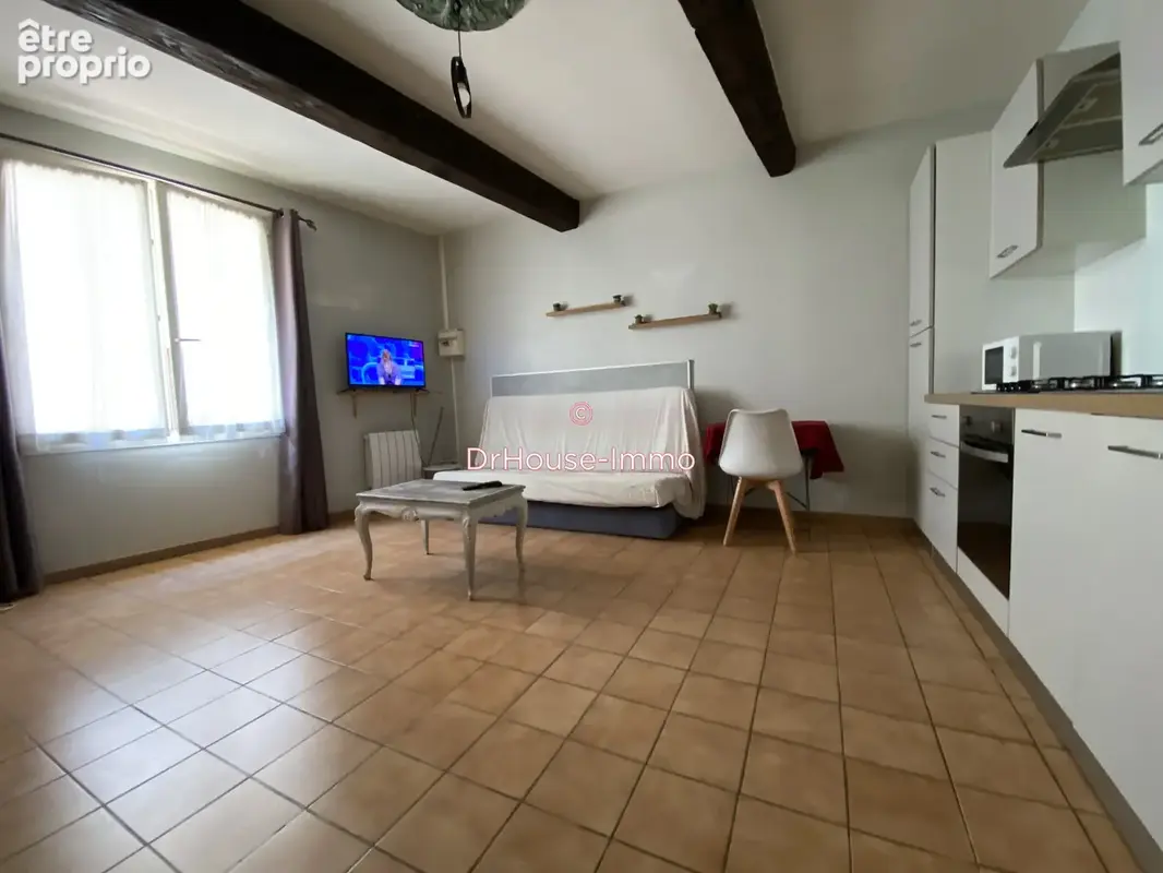 Maison 145 m² à Saint-Laurent-D'aigouze  - photo 8