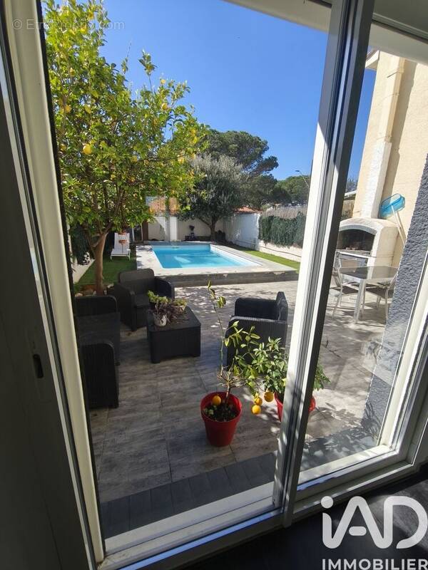 Photo 1 - Maison à SAINT-ESTEVE