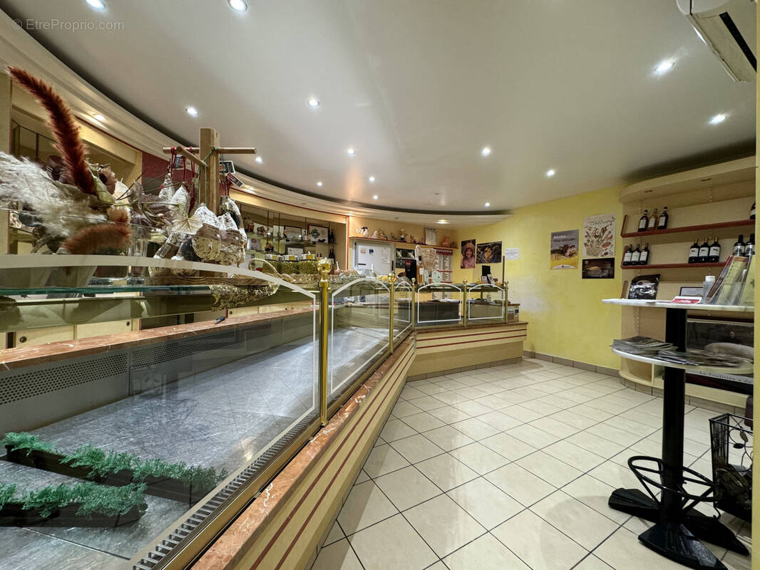 Maison à BAIGNES-SAINTE-RADEGONDE