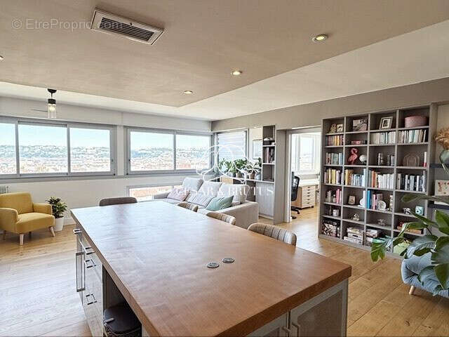 Appartement à LYON-7E