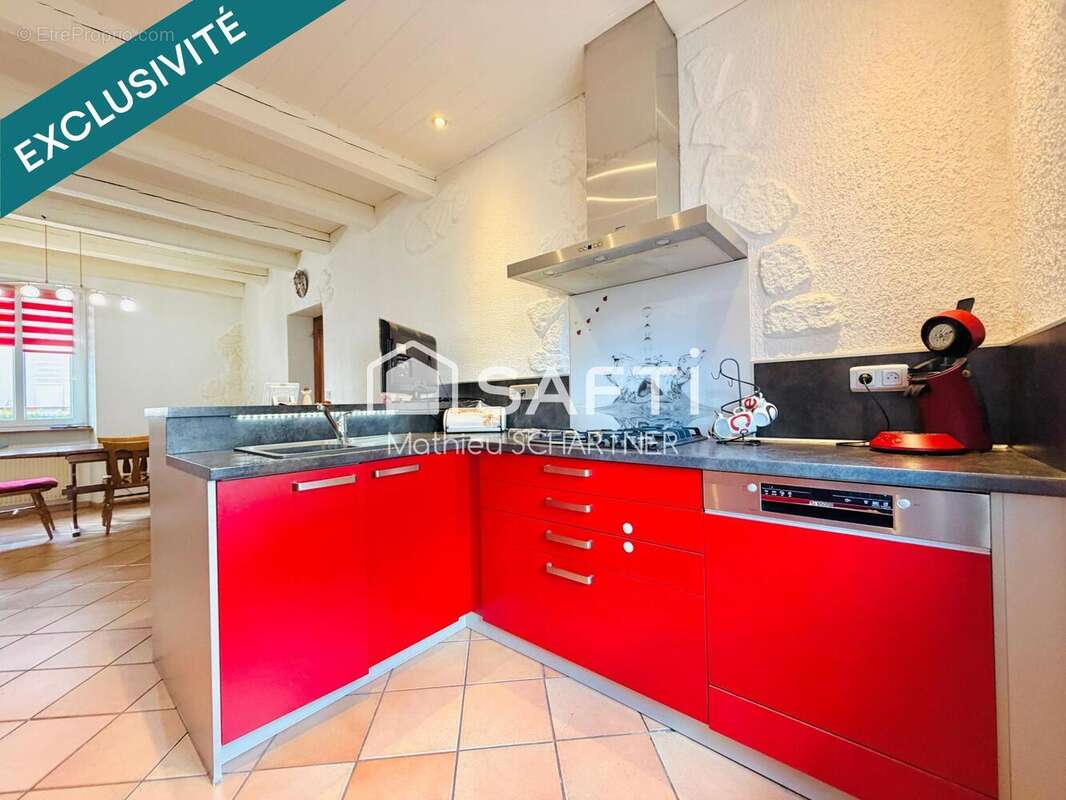 Maison 115 m² à Montreux-Vieux  - photo 8