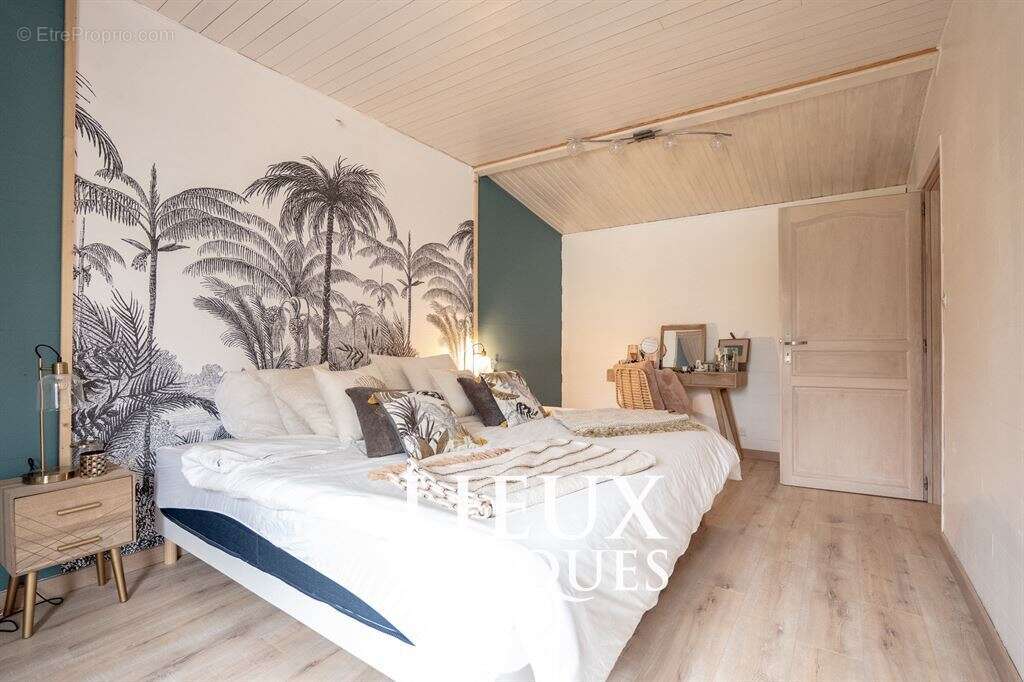 Maison à LA CHAPELLE-SAINT-MARTIN-EN-PLAINE