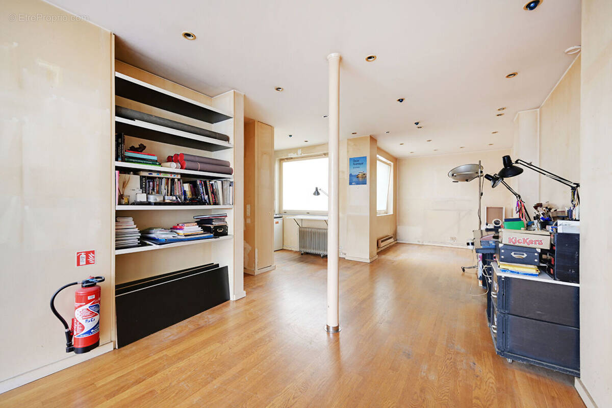 Commerce à PARIS-20E