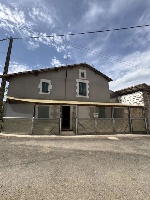 Maison à ESSE