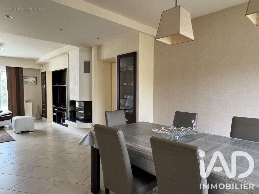 Maison 154 m² à Bouguenais  - photo 6