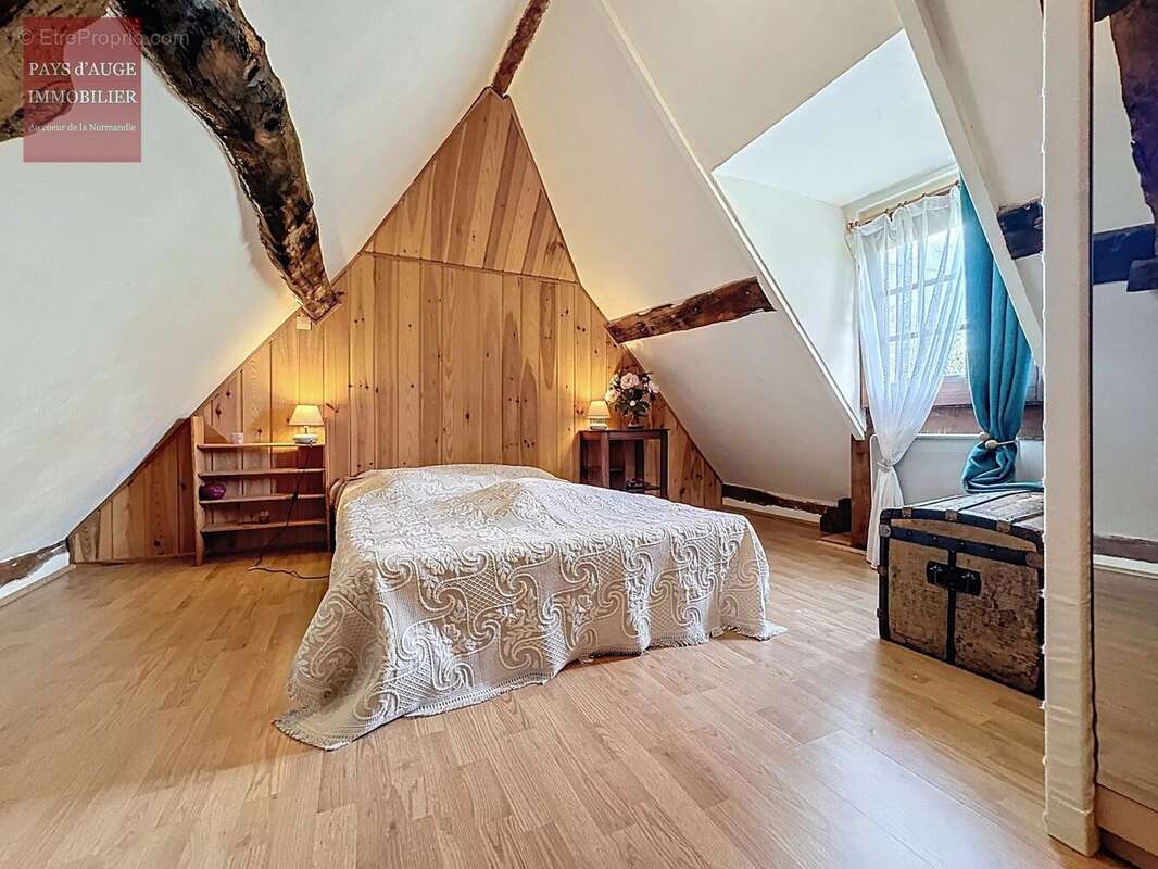 Maison à SAINT-GERVAIS-DES-SABLONS