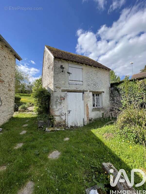 Photo 2 - Maison à JOUY-LE-CHATEL