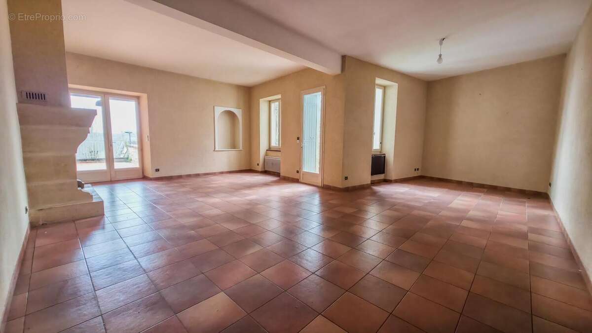 Maison 228 m² à Penne-D'agenais  - photo 2