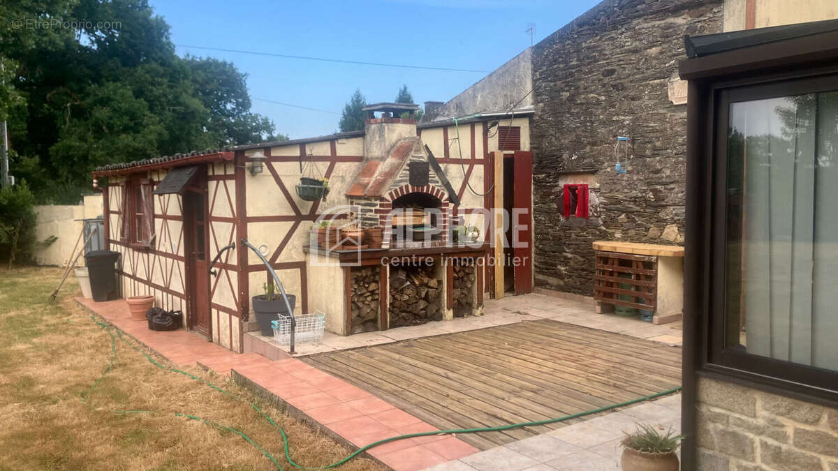 Maison Bains Sur Oust 7 pièce(s) 152 m2 - photo 5