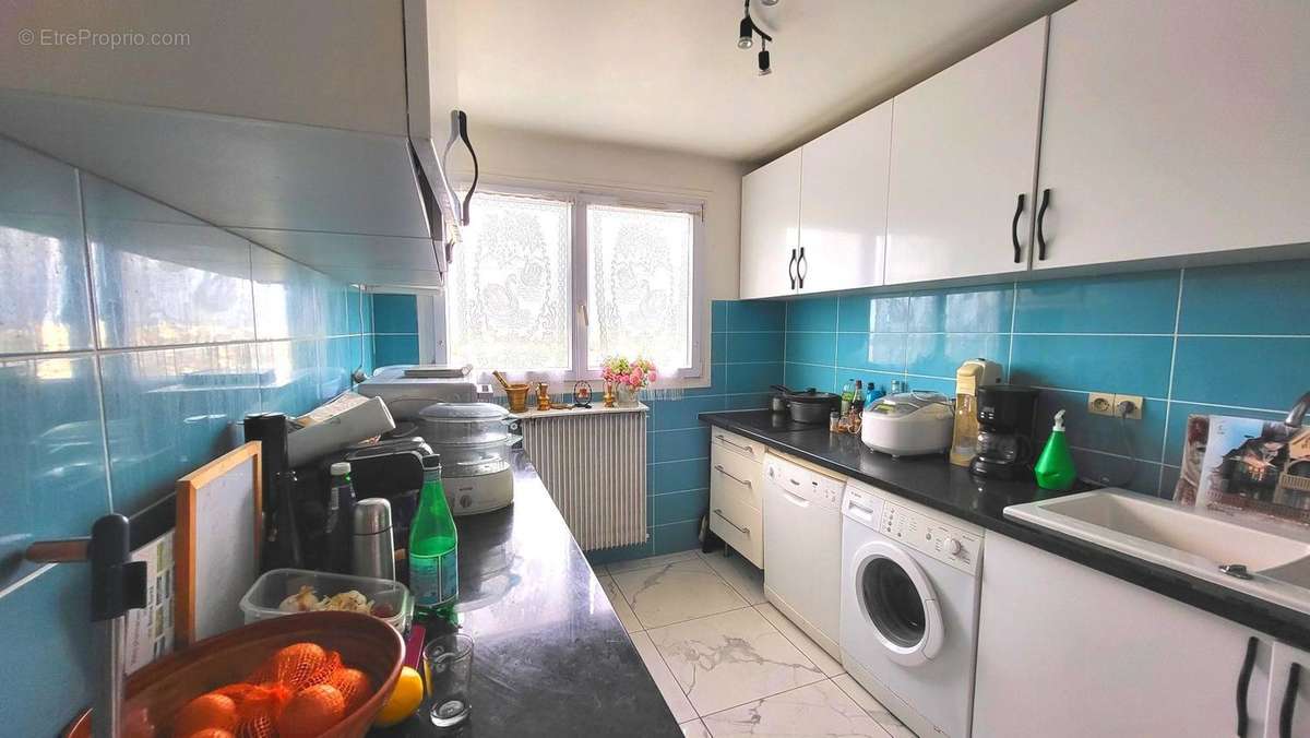 Appartement à VILLENEUVE-LA-GARENNE