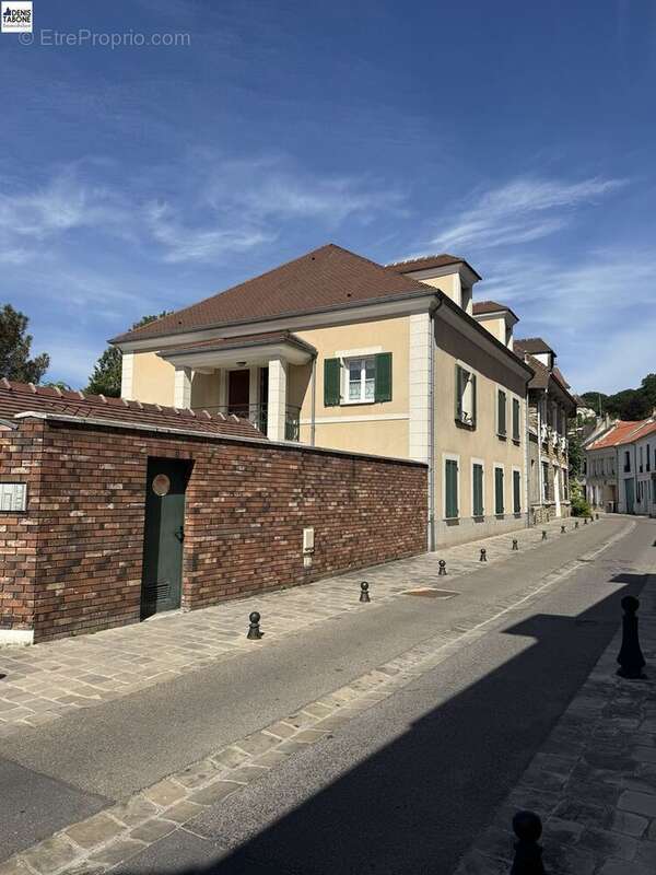 Appartement à SAINT-PRIX