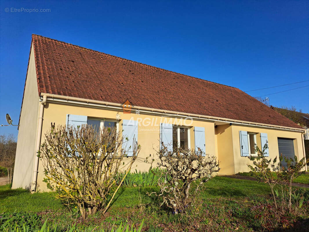 Maison à BESSE-SUR-BRAYE