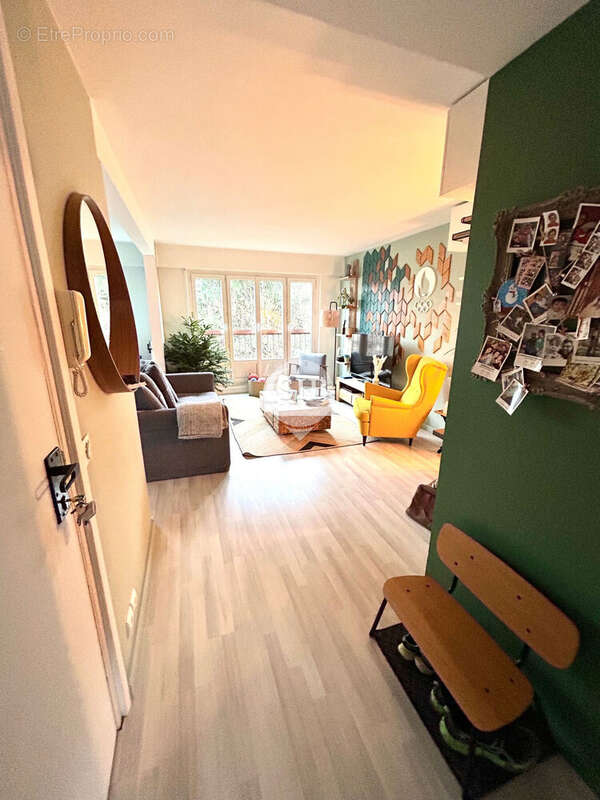 Appartement à CHILLY-MAZARIN