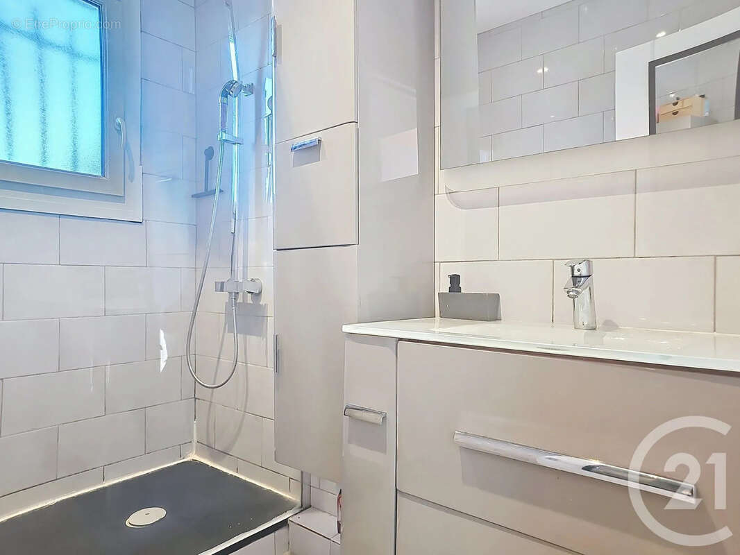 Maison 79 m² à Vaux  - photo 16
