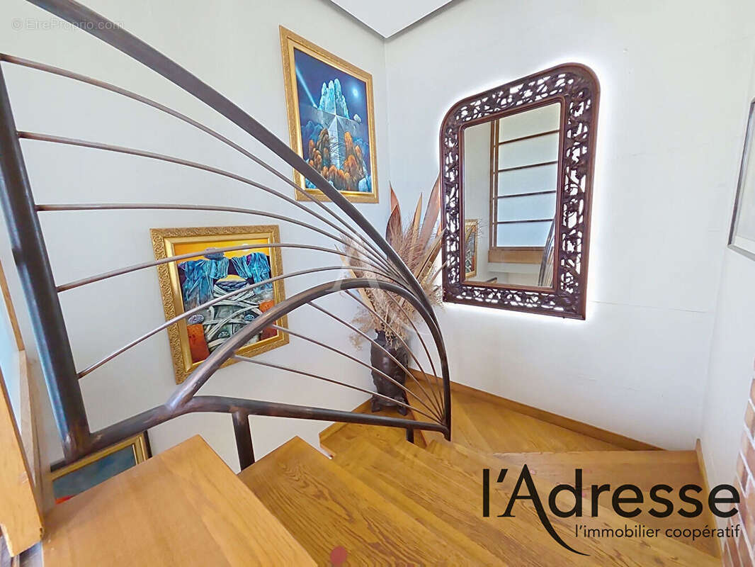 Luxueuse villa d'architecte 300m² vue mer feerique - photo 8
