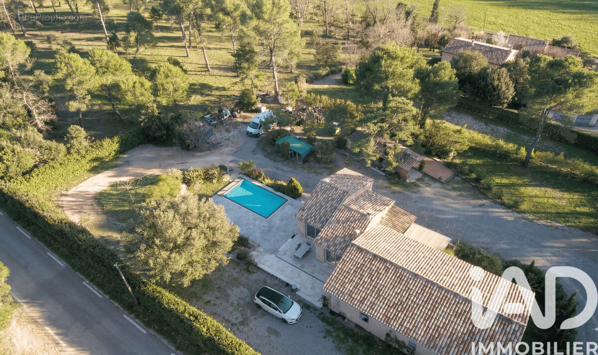 Photo 2 - Maison à FOX-AMPHOUX