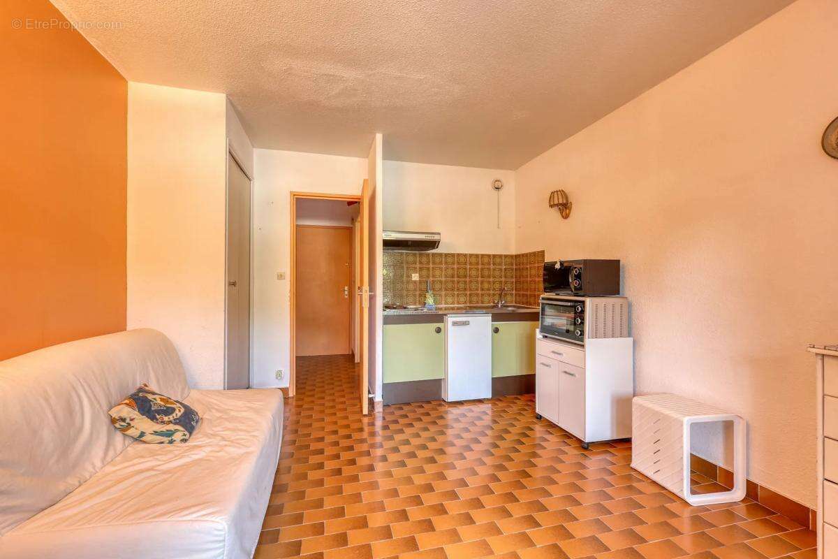 Appartement à SAINT-CYR-SUR-MER